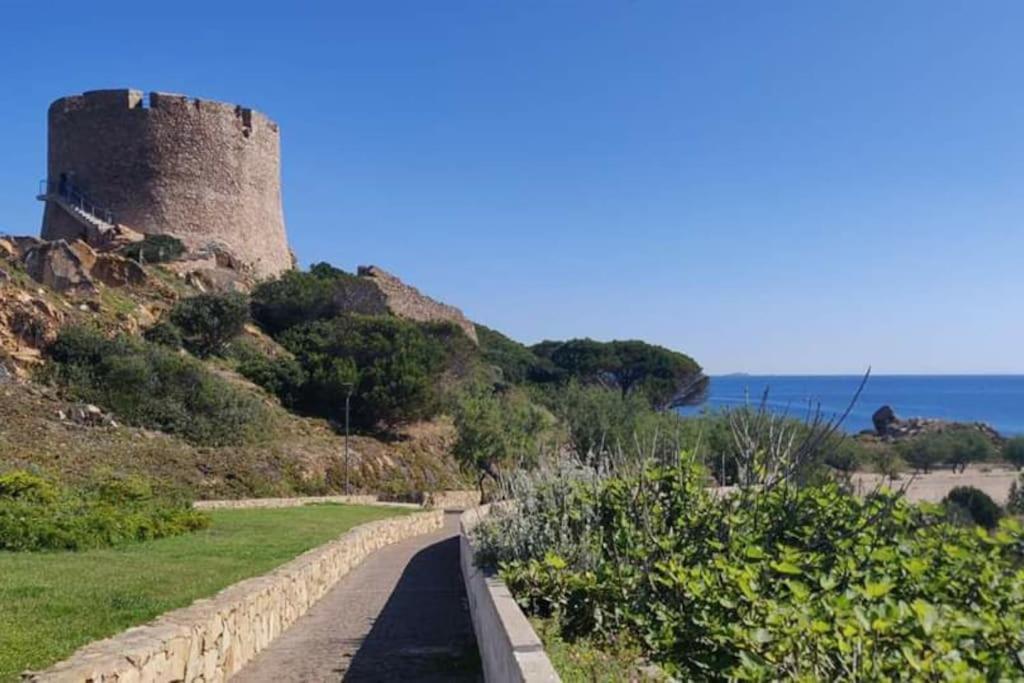 Case Vacanze A Santa Teresa Di Gallura Exterior photo